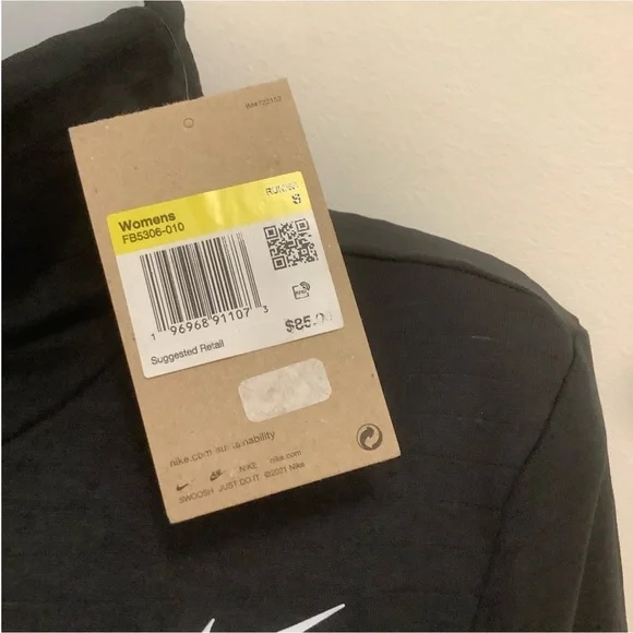 NWT Nike therma fit swift element turtleneck ❤️❤️❤️❤️ - Picture 9 of 9